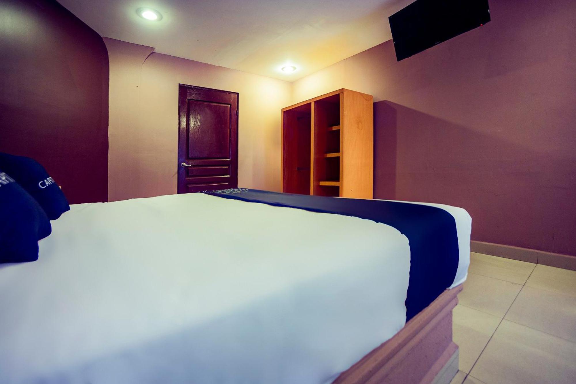 Capital O Hotel Diro, モンテレー エクステリア 写真