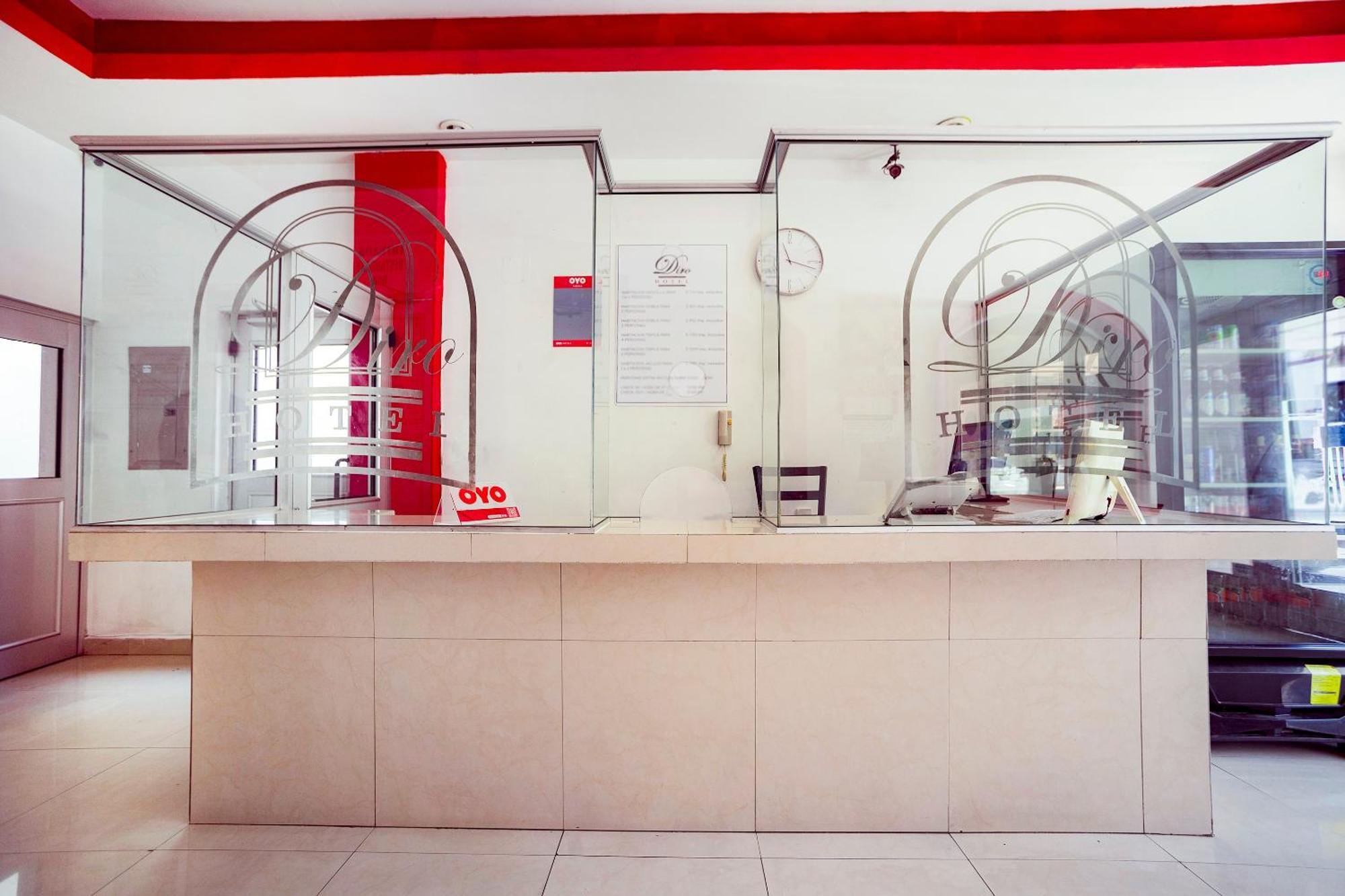 Capital O Hotel Diro, モンテレー エクステリア 写真